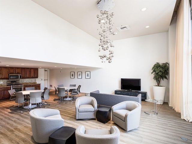 222 222 Broadway 1505, Oakland, CA 94607