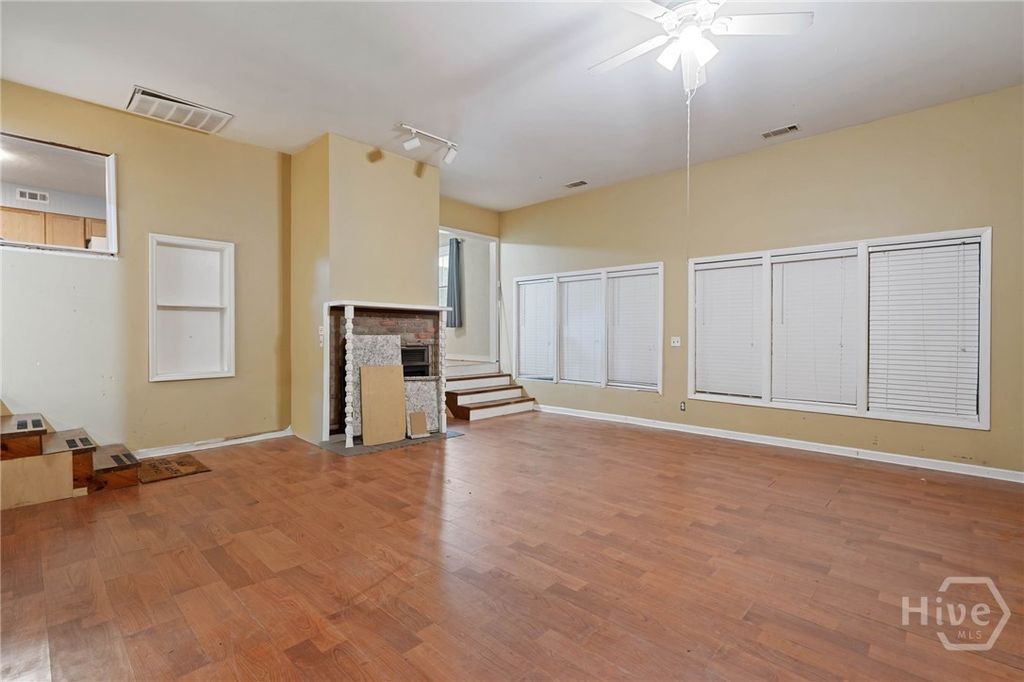 Image 13 of property listing at 4604 Kim Street, Savannah, GA 31410
