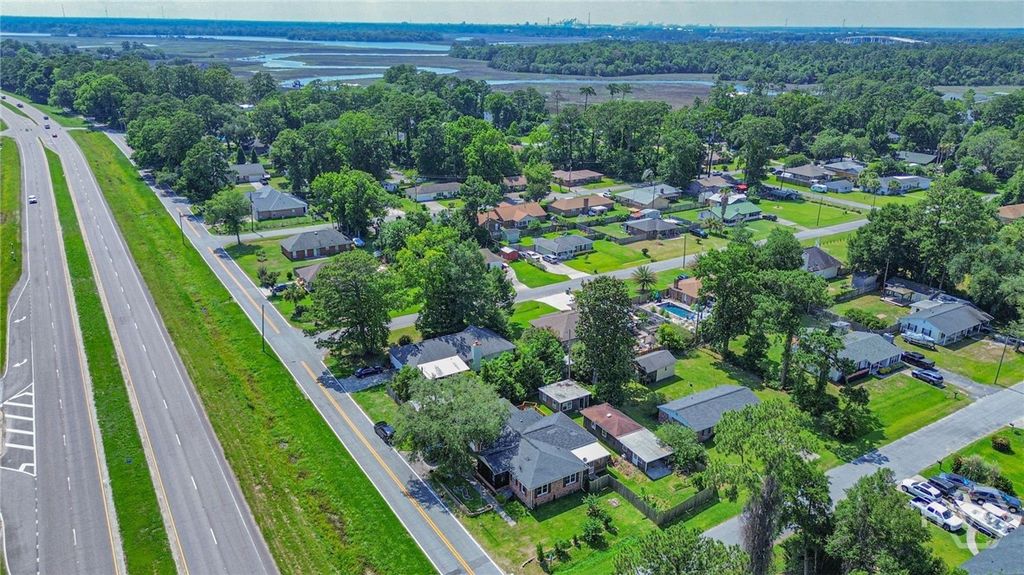 Image 50 of property listing at 4604 Kim Street, Savannah, GA 31410