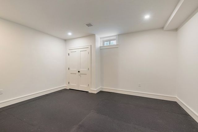 71 Walpole St, Dover, MA 02030