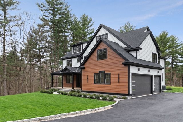 71 Walpole St, Dover, MA 02030
