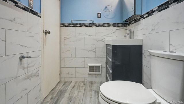 896 Union Avenue B, Bronx, NY 10459