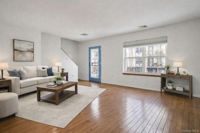 896 Union Avenue B, Bronx, NY 10459