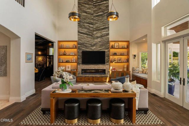 1069 Corte Barroso, Camarillo, CA 93010