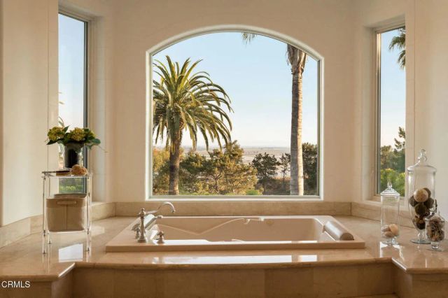 1069 Corte Barroso, Camarillo, CA 93010