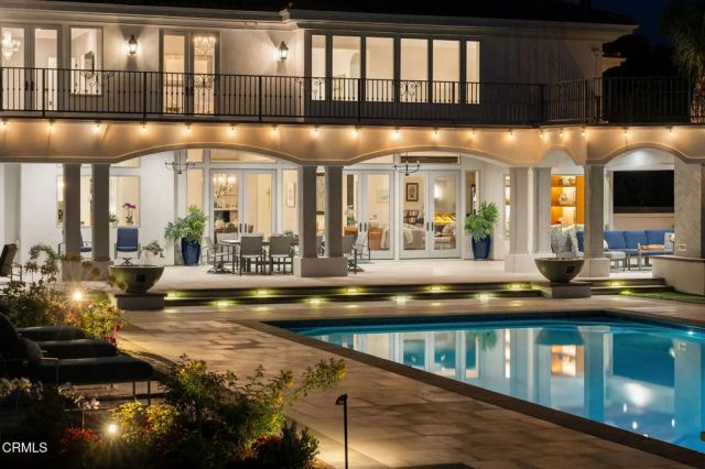 1069 Corte Barroso, Camarillo, CA 93010