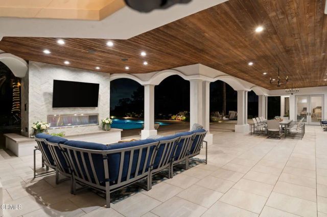 1069 Corte Barroso, Camarillo, CA 93010