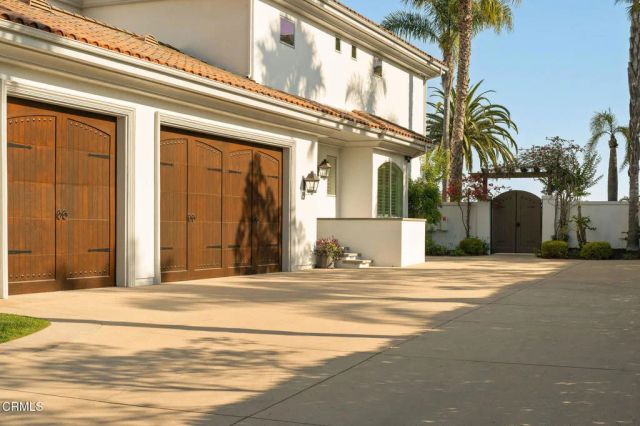 1069 Corte Barroso, Camarillo, CA 93010