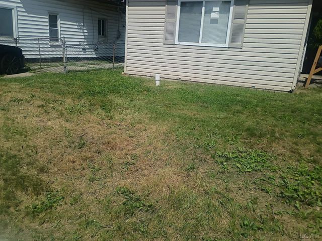 23626 Stewart Avenue, Warren, MI 48089
