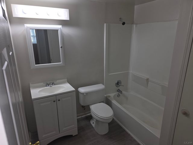 23626 Stewart Avenue, Warren, MI 48089