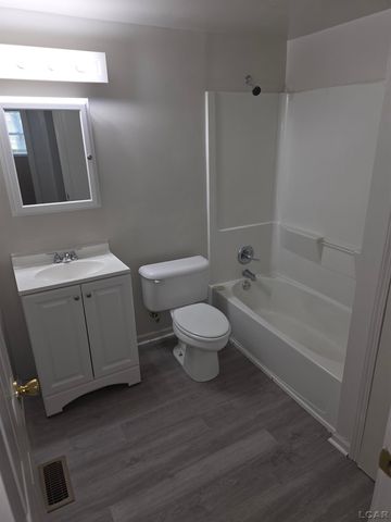 23626 Stewart Avenue, Warren, MI 48089