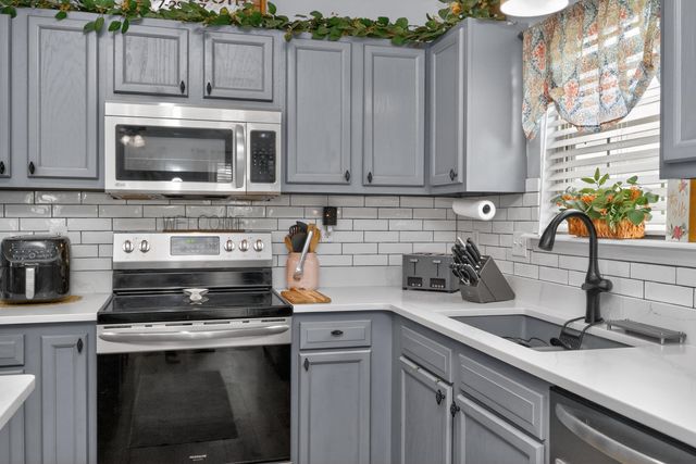 105 Dusk Court, Georgetown, KY 40324