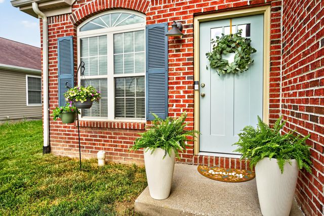 105 Dusk Court, Georgetown, KY 40324