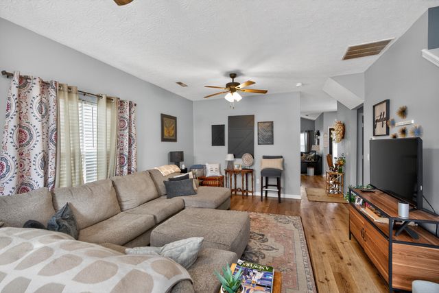 105 Dusk Court, Georgetown, KY 40324