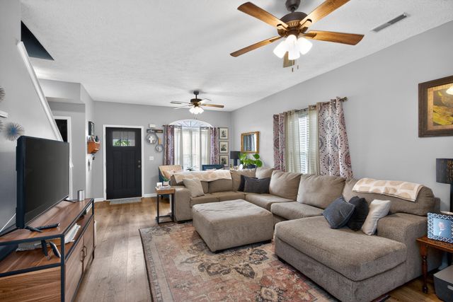 105 Dusk Court, Georgetown, KY 40324
