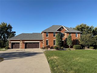 1901 Fairway Drive, Indianola, IA 50125