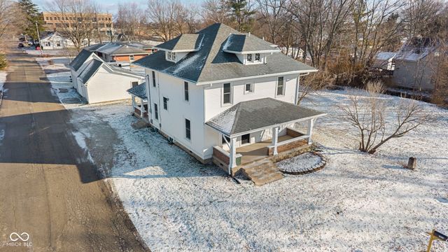 7673 N Center Street, Mccordsville, IN 46055