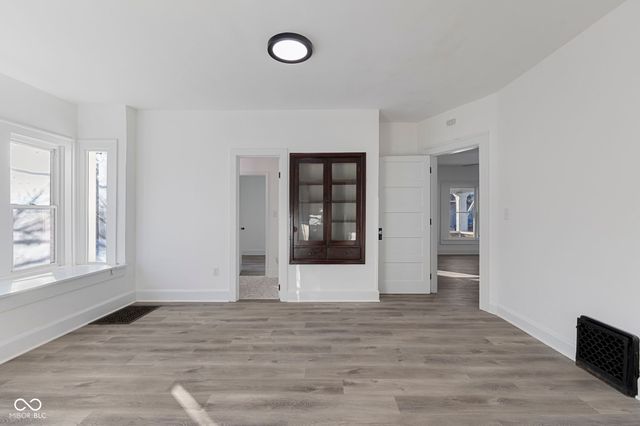 7673 N Center Street, Mccordsville, IN 46055