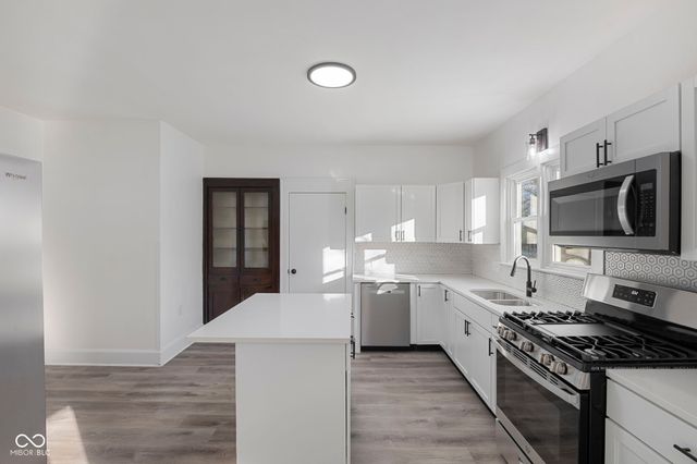 7673 N Center Street, Mccordsville, IN 46055