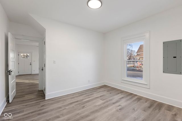 7673 N Center Street, Mccordsville, IN 46055