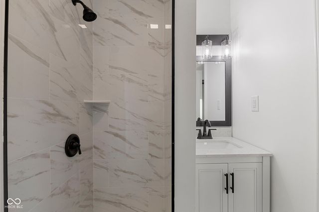 7673 N Center Street, Mccordsville, IN 46055