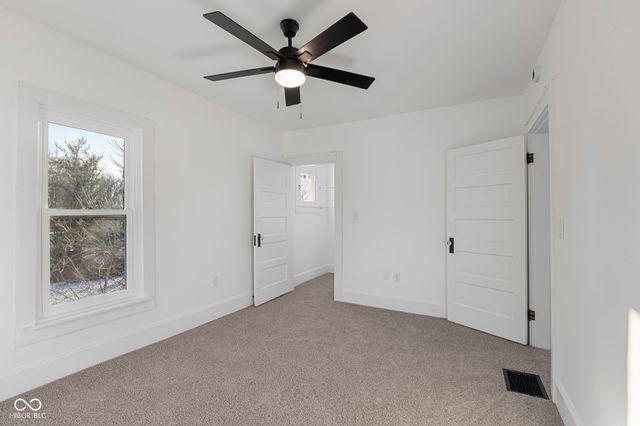 7673 N Center Street, Mccordsville, IN 46055