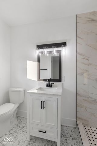 7673 N Center Street, Mccordsville, IN 46055