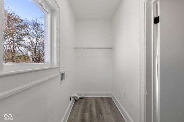 7673 N Center Street, Mccordsville, IN 46055