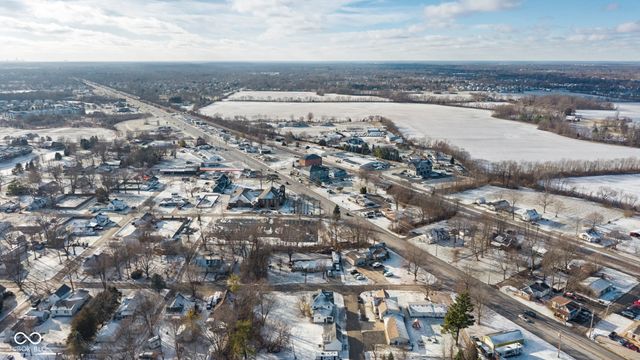 7673 N Center Street, Mccordsville, IN 46055