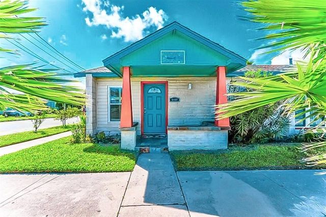 2127 28th Street, Galveston, TX 77550