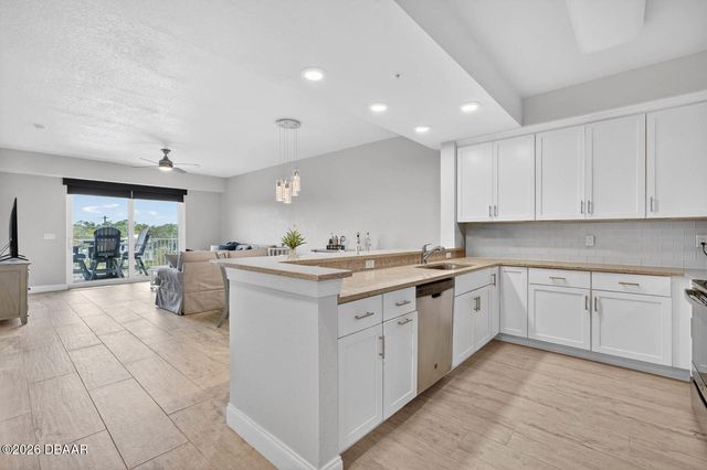 3 Riverwalk Dr Unit 405, New Smyrna Beach, FL 32169