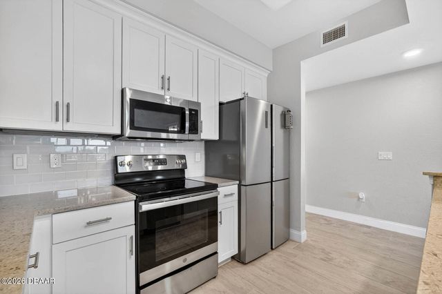 3 Riverwalk Dr Unit 405, New Smyrna Beach, FL 32169