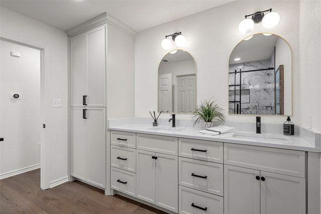 14014 Harbor Drive, Woodway, TX 76712