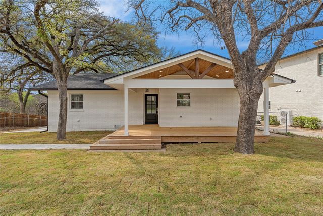 14014 Harbor Drive, Woodway, TX 76712