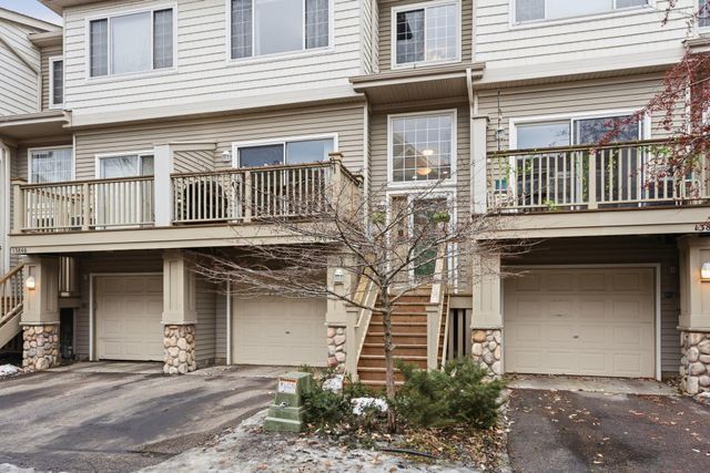 13848 52nd Avenue N, Plymouth, MN 55446