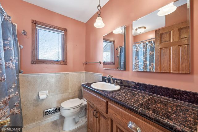 200 109th Avenue NW, Coon Rapids, MN 55448