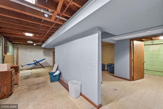 200 109th Avenue NW, Coon Rapids, MN 55448