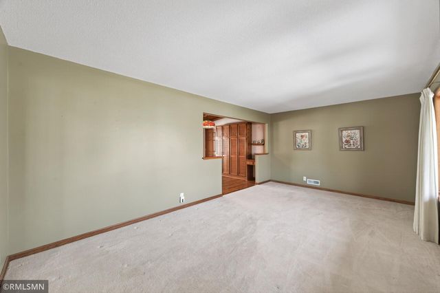 200 109th Avenue NW, Coon Rapids, MN 55448