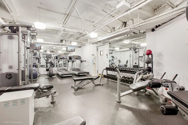 200 E 36th St Apt 2C, New York City, NY 10016