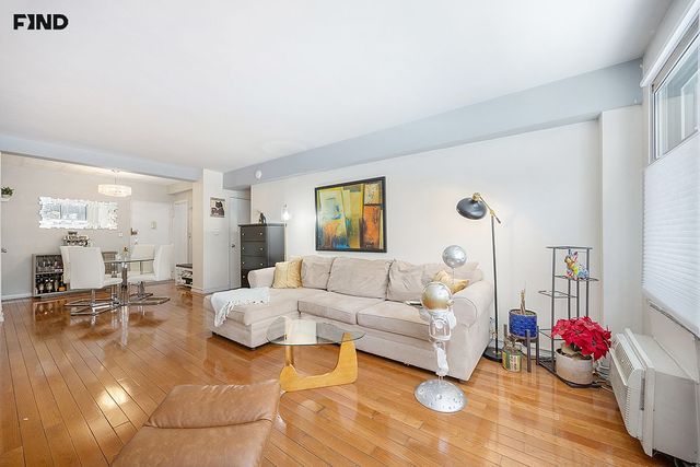 200 E 36th St Apt 2C, New York City, NY 10016