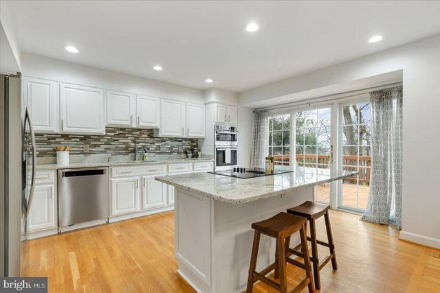 4416 S PERSHING CT, Arlington, VA 22204