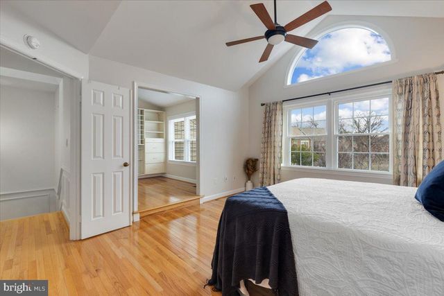 4416 S PERSHING CT, Arlington, VA 22204