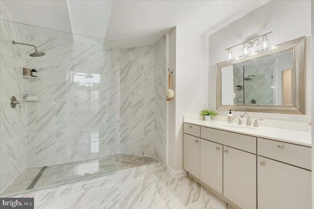 4416 S PERSHING CT, Arlington, VA 22204