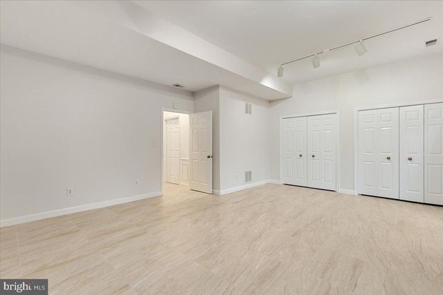 4416 S PERSHING CT, Arlington, VA 22204