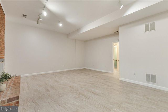 4416 S PERSHING CT, Arlington, VA 22204