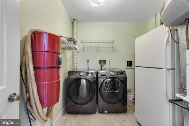 4416 S PERSHING CT, Arlington, VA 22204