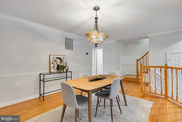 4416 S PERSHING CT, Arlington, VA 22204