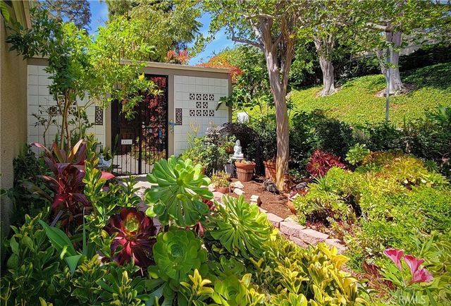 494 Calle Cadiz Unit A, Laguna Woods, CA 92637
