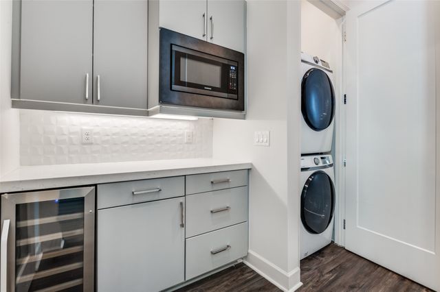 1813 Park Avenue 104, Dallas, TX 75215