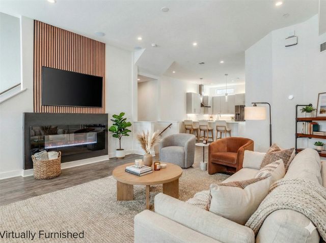 1813 Park Avenue 104, Dallas, TX 75215